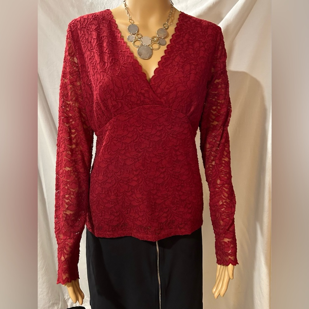 Emma James Red long sleeve shirt. Sz M